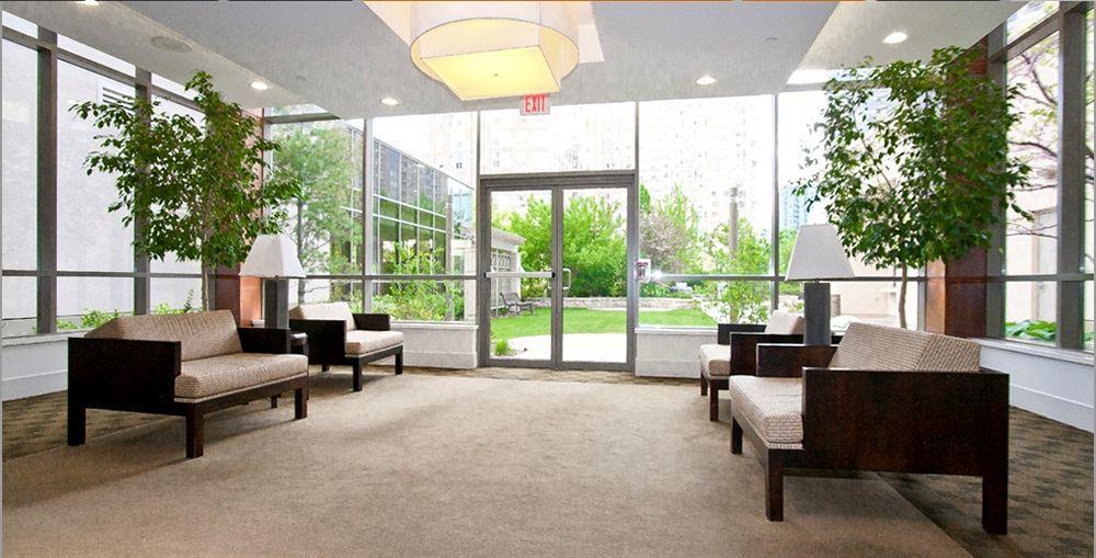 Downtown Mississauga Executive Suites Sq1 外观 照片